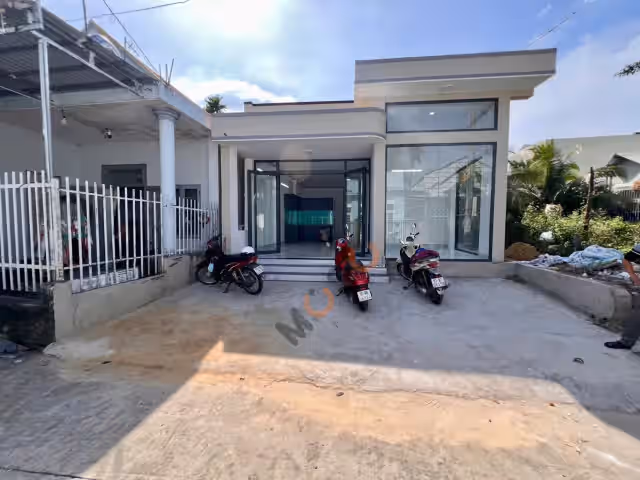 Bán nhà hẻm Đường Nguyễn Đức Thuận Thành phố Thủ Dầu Một, Bình Dương – 2 phòng ngủ, giá 2.8 tỷ Bán nhà hẻm Đường Nguyễn Đức Thuận Thành phố Thủ Dầu Một, Bình Dương – 2 phòng ngủ, giá 2.8 tỷ