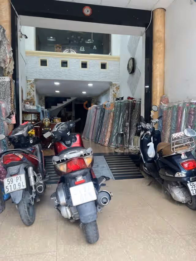 Bán nhà mặt tiền Đường Phạm Phú Thứ Quận Tân Bình, TP.HCM – 13 phòng ngủ, giá 28 tỷ