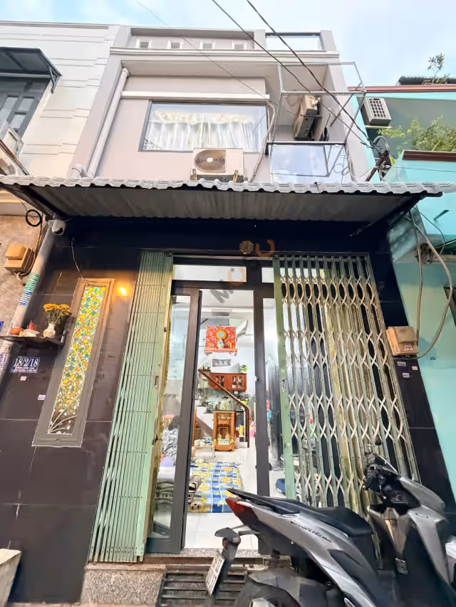 Bán nhà hẻm 18/2/18 Trương Phước Phan Quận Bình Tân, TP.HCM – 2 phòng ngủ, giá 3.7 tỷ Bán nhà hẻm 18/2/18 Trương Phước Phan Quận Bình Tân, TP.HCM – 2 phòng ngủ, giá 3.7 tỷ