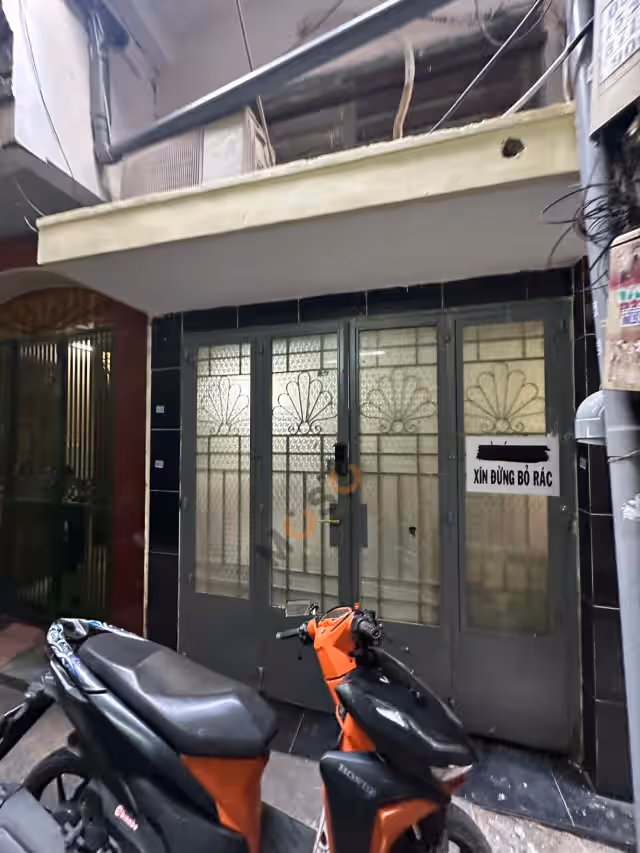 Bán nhà hẻm 120/31 Trần Hưng Đạo Quận 1, TP.HCM – 7 phòng ngủ, giá 4.3 tỷ Bán nhà hẻm 120/31 Trần Hưng Đạo Quận 1, TP.HCM – 7 phòng ngủ, giá 4.3 tỷ