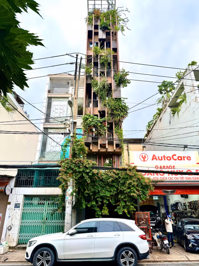 Bán nhà mặt tiền Nguyễn Hữu Tiến Quận Tân Phú, TP.HCM – 5 phòng ngủ, giá 10.5 tỷ