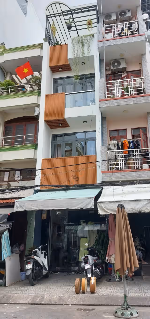Bán nhà hẻm Đường Thành Thái Quận 10, TP.HCM – 5 phòng ngủ, giá 15.5 tỷ