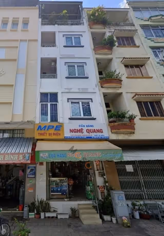 Bán nhà mặt tiền Võ Văn Kiệt Quận 5, TP.HCM – 3 phòng ngủ, giá 13.5 tỷ