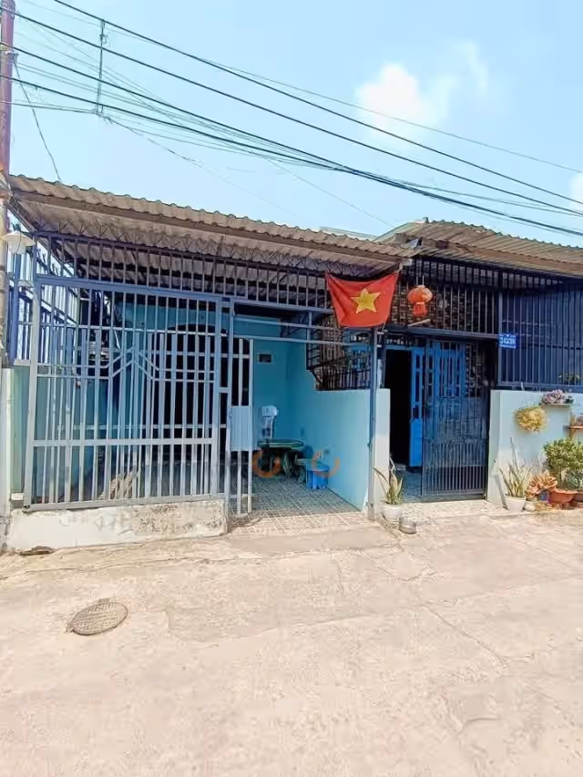 Bán nhà hẻm Đường Nguyễn Thị Minh Khai Thành phố Dĩ An, Bình Dương – 2 phòng ngủ, giá 3.4 tỷ