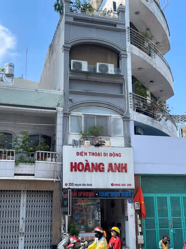 Bán nhà mặt tiền Huỳnh Văn Bánh Quận Phú Nhuận, TP.HCM – 4 phòng ngủ, giá 16.8 tỷ Bán nhà mặt tiền Huỳnh Văn Bánh Quận Phú Nhuận, TP.HCM – 4 phòng ngủ, giá 16.8 tỷ