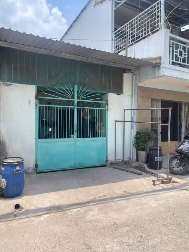 Bán nhà hẻm Đường Hương Lộ 2 Quận Bình Tân, TP.HCM – 1 phòng ngủ, giá 4.9 tỷ Bán nhà hẻm Đường Hương Lộ 2 Quận Bình Tân, TP.HCM – 1 phòng ngủ, giá 4.9 tỷ