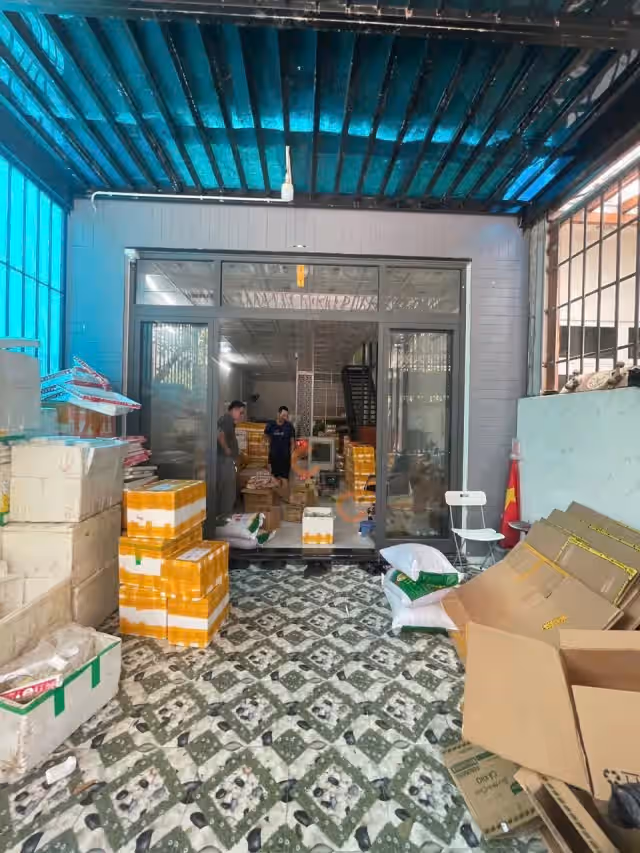Bán nhà mặt tiền Lê Sao Quận Liên Chiểu, TP. Đà Nẵng – 2 phòng ngủ, giá 4.9 tỷ Bán nhà mặt tiền Lê Sao Quận Liên Chiểu, TP. Đà Nẵng – 2 phòng ngủ, giá 4.9 tỷ