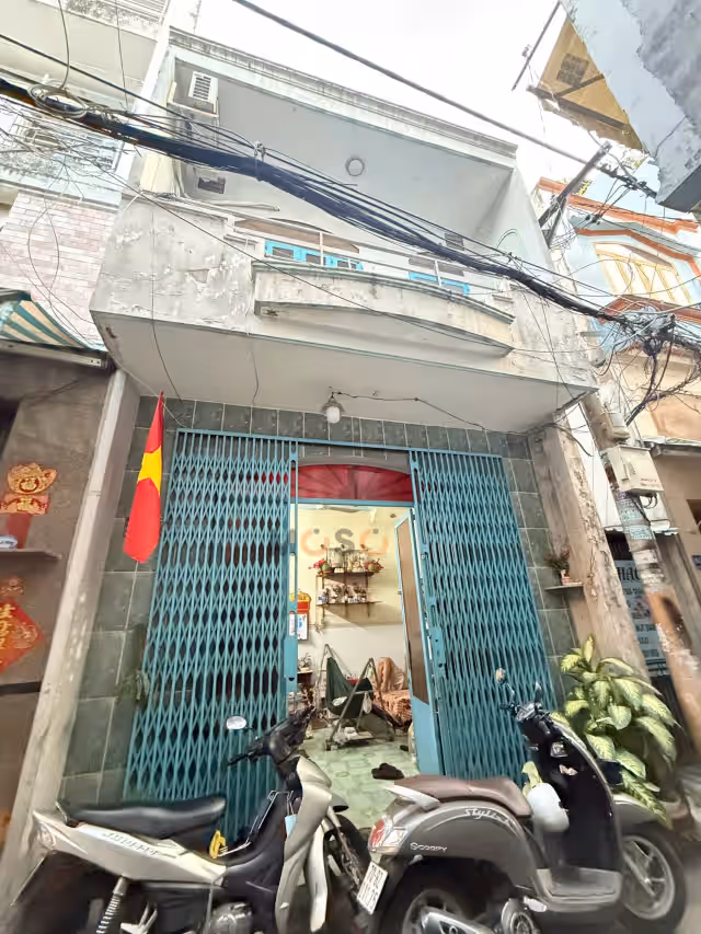 Bán nhà hẻm Ông Ích Khiêm Quận 11, TP.HCM – 2 phòng ngủ, giá 4.7 tỷ