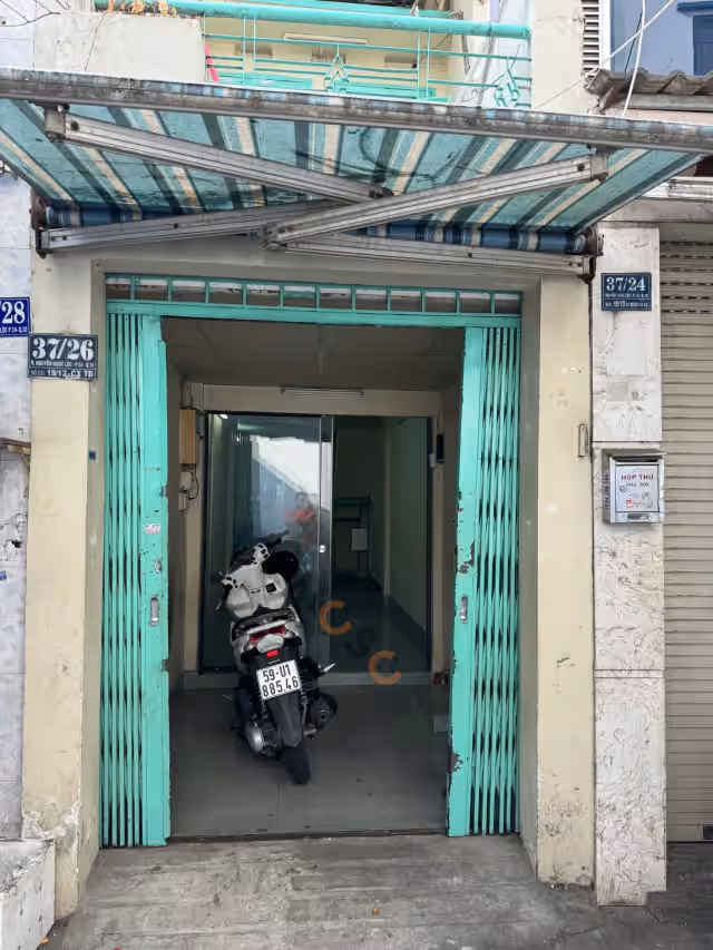 Bán nhà hẻm Nguyễn Ngọc Lộc Quận 10, TP.HCM – 2 phòng ngủ, giá 4.3 tỷ Bán nhà hẻm Nguyễn Ngọc Lộc Quận 10, TP.HCM – 2 phòng ngủ, giá 4.3 tỷ