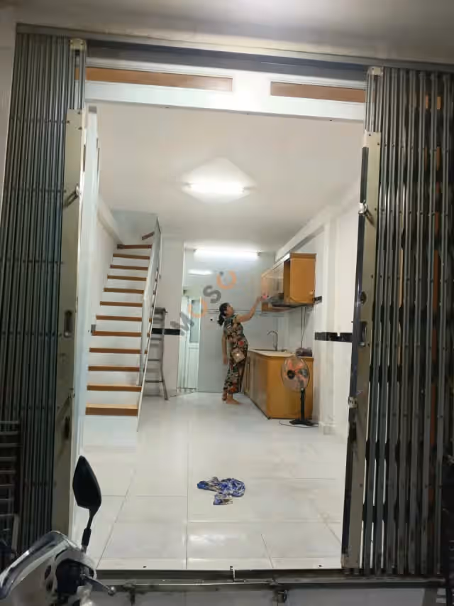 Bán nhà hẻm Đường Nguyễn Xí Quận Bình Thạnh, TP.HCM – 1 phòng ngủ, giá 2.2 tỷ Bán nhà hẻm Đường Nguyễn Xí Quận Bình Thạnh, TP.HCM – 1 phòng ngủ, giá 2.2 tỷ