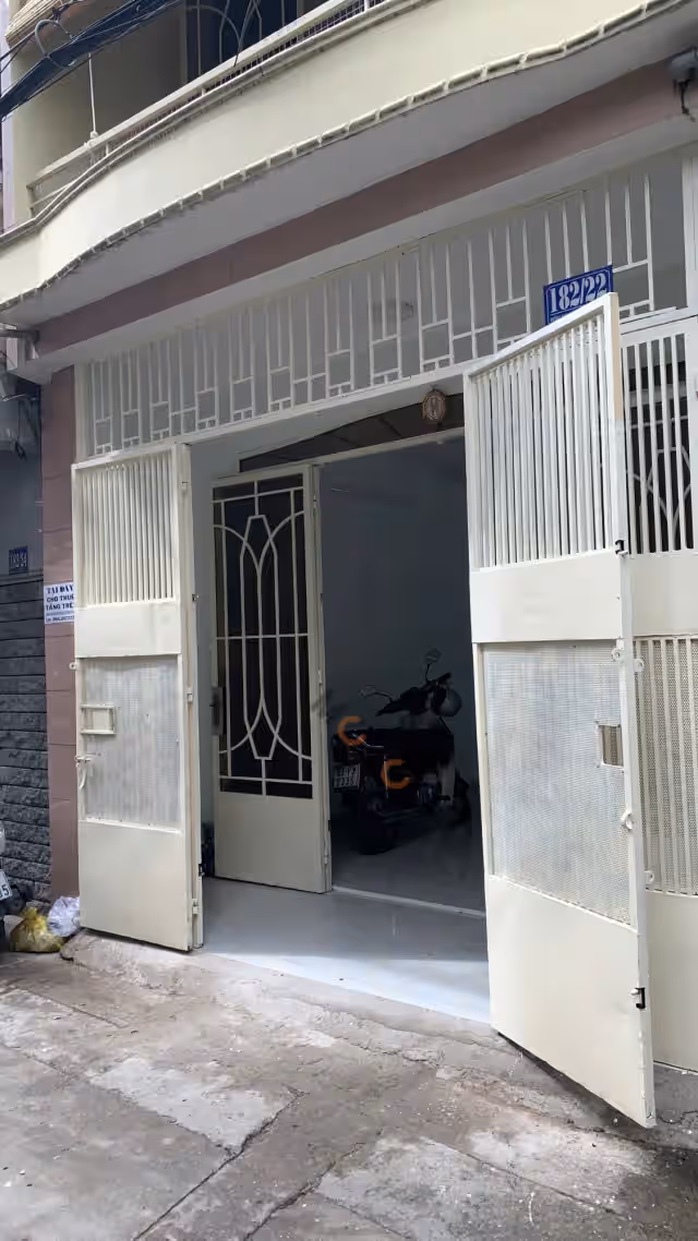 Cho thuê nhà hẻm Bạch Đằng Quận Bình Thạnh, TP.HCM – 1 phòng ngủ, giá 8 triệu