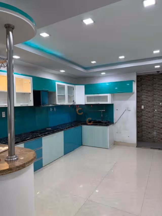 Cho thuê nhà mặt tiền Tam Đảo Quận 10, TP.HCM – 6 phòng ngủ, giá 35 triệu