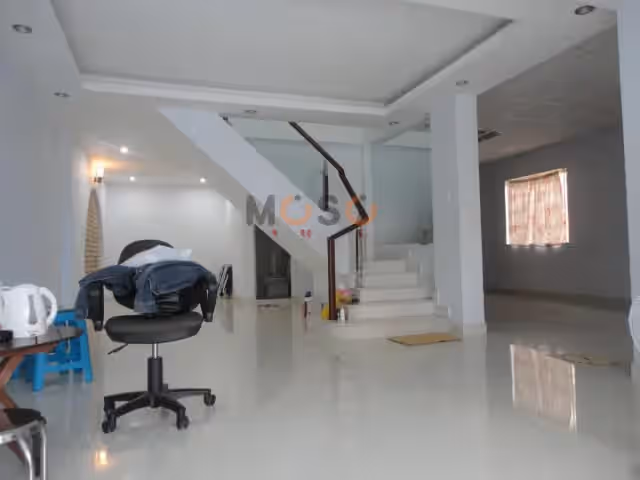 Cho thuê nhà mặt tiền Sư Vạn Hạnh Quận 10, TP.HCM – giá 28 triệu Cho thuê nhà mặt tiền Sư Vạn Hạnh Quận 10, TP.HCM – giá 28 triệu