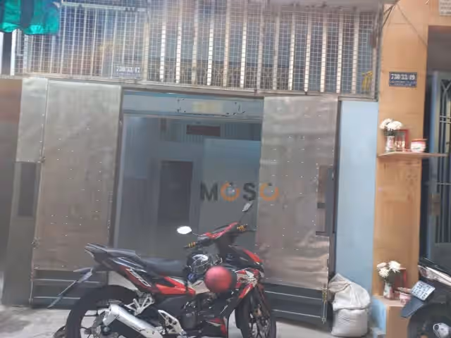 Bán nhà hẻm Lạc Long Quân Quận Tân Bình, TP.HCM – 3 phòng ngủ, giá 11.8 tỷ Bán nhà hẻm Lạc Long Quân Quận Tân Bình, TP.HCM – 3 phòng ngủ, giá 11.8 tỷ