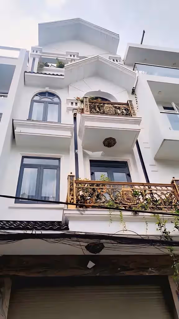 Cho thuê nhà hẻm Đường Sư Vạn Hạnh Quận 10, TP.HCM – 6 phòng ngủ, giá 24 triệu Cho thuê nhà hẻm Đường Sư Vạn Hạnh Quận 10, TP.HCM – 6 phòng ngủ, giá 24 triệu