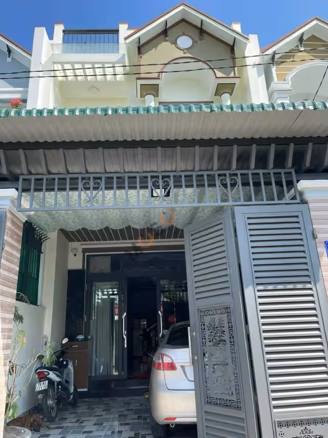 Bán nhà hẻm thôn Phú Vinh Thành phố Nha Trang, Khánh Hòa – 3 phòng ngủ, giá 4 tỷ Bán nhà hẻm thôn Phú Vinh Thành phố Nha Trang, Khánh Hòa – 3 phòng ngủ, giá 4 tỷ