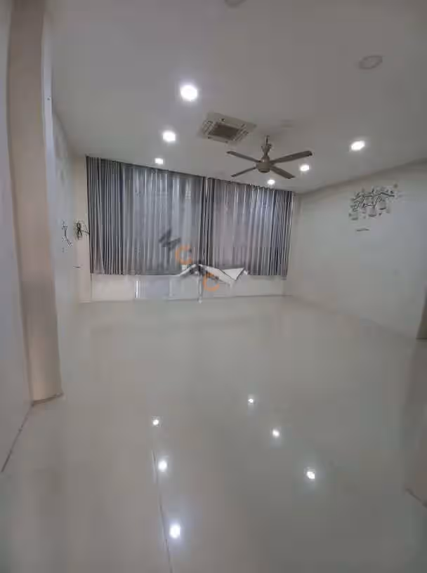 Cho thuê nhà hẻm Quận 10, TP.HCM – giá 8 triệu