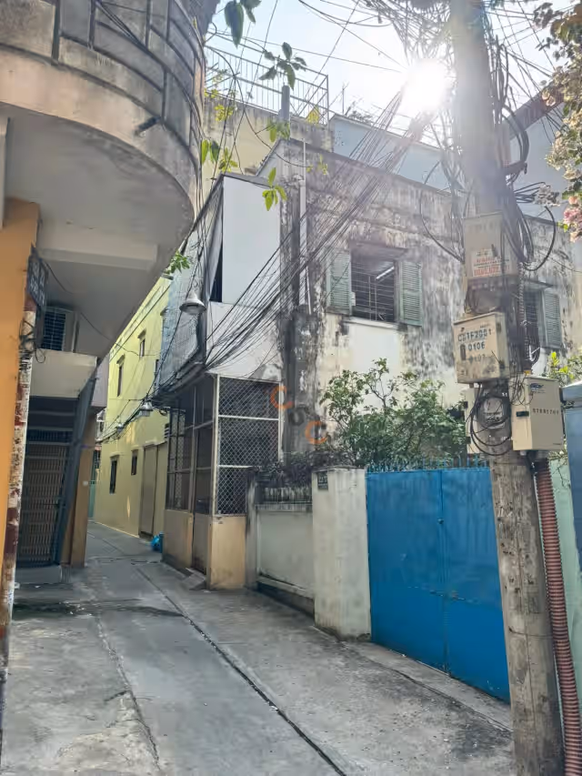 Bán nhà hẻm Nguyễn Hiền Quận 3, TP.HCM – 2 phòng ngủ, giá 5.3 tỷ Bán nhà hẻm Nguyễn Hiền Quận 3, TP.HCM – 2 phòng ngủ, giá 5.3 tỷ