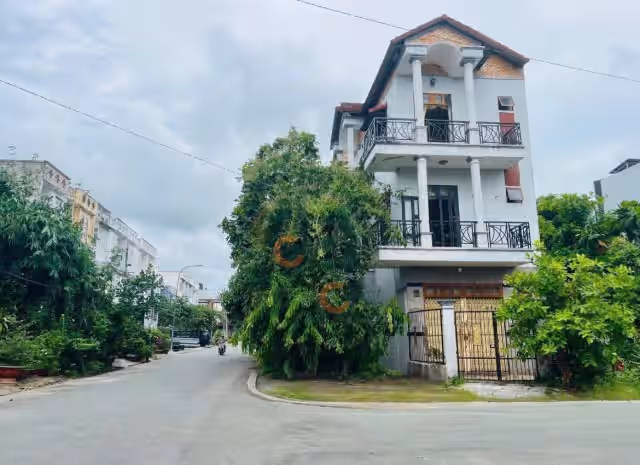 Bán nhà mặt tiền đường số 5 Quận Cái Răng, TP. Cần Thơ – 5 phòng ngủ, giá 4.6 tỷ Bán nhà mặt tiền đường số 5 Quận Cái Răng, TP. Cần Thơ – 5 phòng ngủ, giá 4.6 tỷ