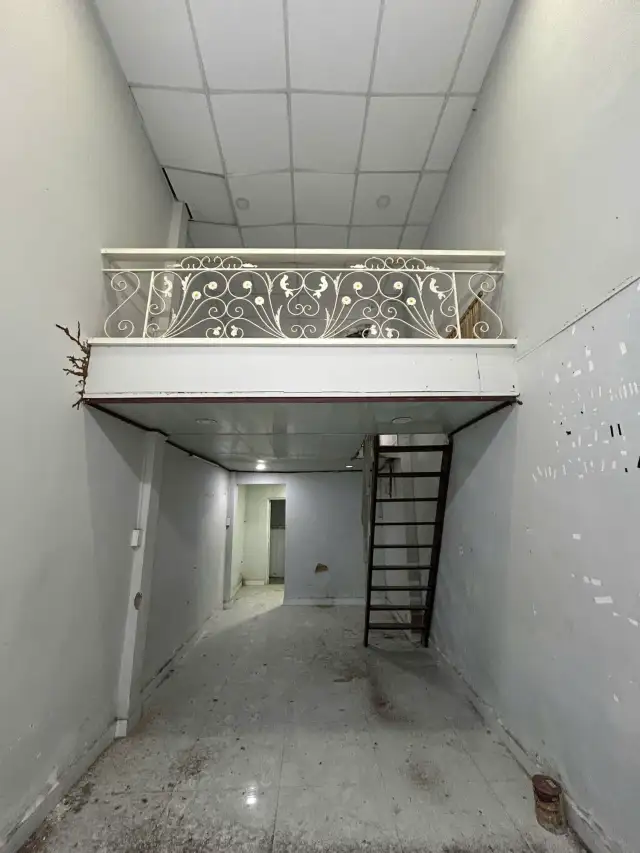 Bán nhà hẻm Cách Mạng Tháng Tám Quận 10, TP.HCM – 2 phòng ngủ, giá 4.3 tỷ Bán nhà hẻm Cách Mạng Tháng Tám Quận 10, TP.HCM – 2 phòng ngủ, giá 4.3 tỷ
