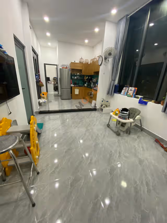 Bán nhà hẻm đường số 3 Thành phố Thủ Đức, TP.HCM – 2 phòng ngủ, giá 8.2 tỷ
