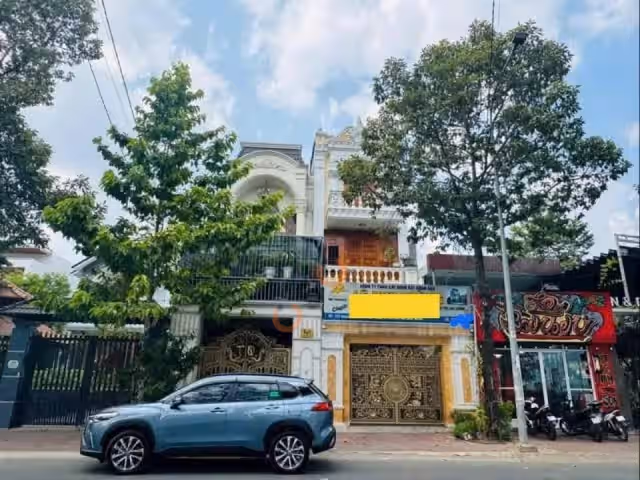 Bán nhà mặt tiền đường Nguyễn Văn Trỗi  Thành phố Thủ Dầu Một, Bình Dương – 4 phòng ngủ, giá 8.5 tỷ