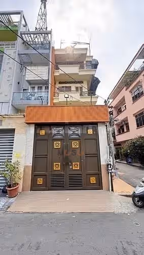 Cho thuê nhà mặt tiền Cư Xá Lữ Gia Quận 11, TP.HCM – 5 phòng ngủ, giá 35 triệu