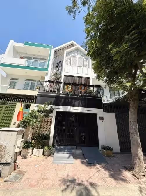 Bán nhà mặt tiền đường số 8, KĐT Hà Quang 1 Thành phố Nha Trang, Khánh Hòa – 4 phòng ngủ, giá 11.6 tỷ Bán nhà mặt tiền đường số 8, KĐT Hà Quang 1 Thành phố Nha Trang, Khánh Hòa – 4 phòng ngủ, giá 11.6 tỷ