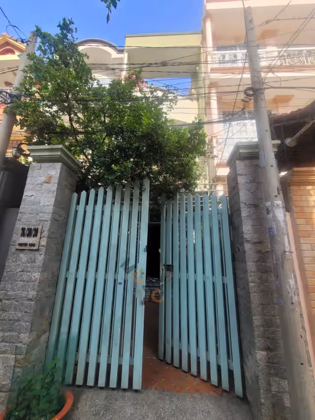 Bán nhà hẻm Nguyên Hồng Quận Bình Thạnh, TP.HCM – 3 phòng ngủ, giá 12.2 tỷ