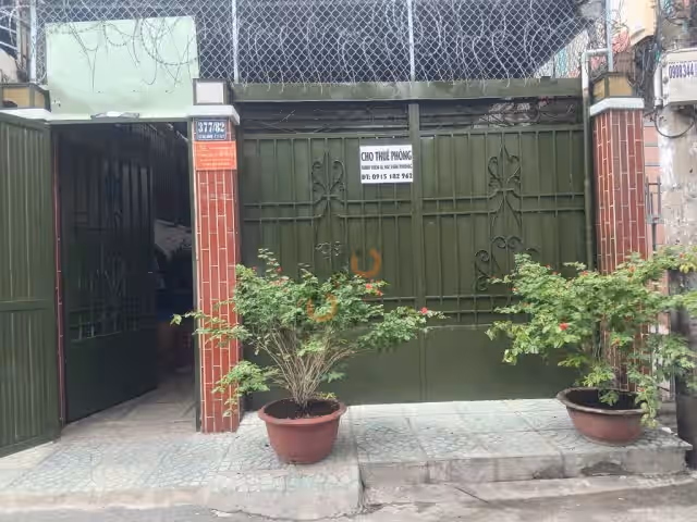 Cho thuê phòng trọ Lê Đại Hành Quận 11, TP.HCM – giá 2.6 triệu