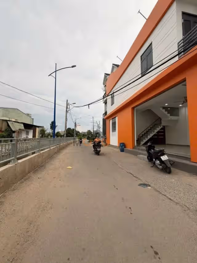 Cho thuê nhà mặt tiền Thạnh Xuân Quận 12, TP.HCM – 2 phòng ngủ, giá 16 triệu