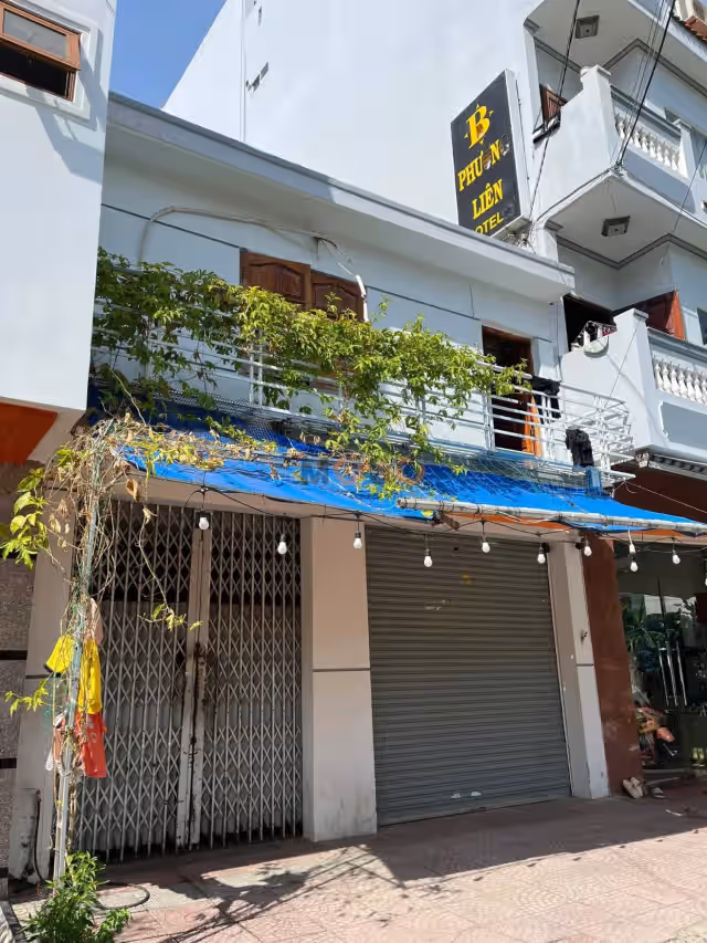 Bán nhà mặt tiền Bùi Huy Bích Thành phố Nha Trang, Khánh Hòa – 2 phòng ngủ, giá 7 tỷ