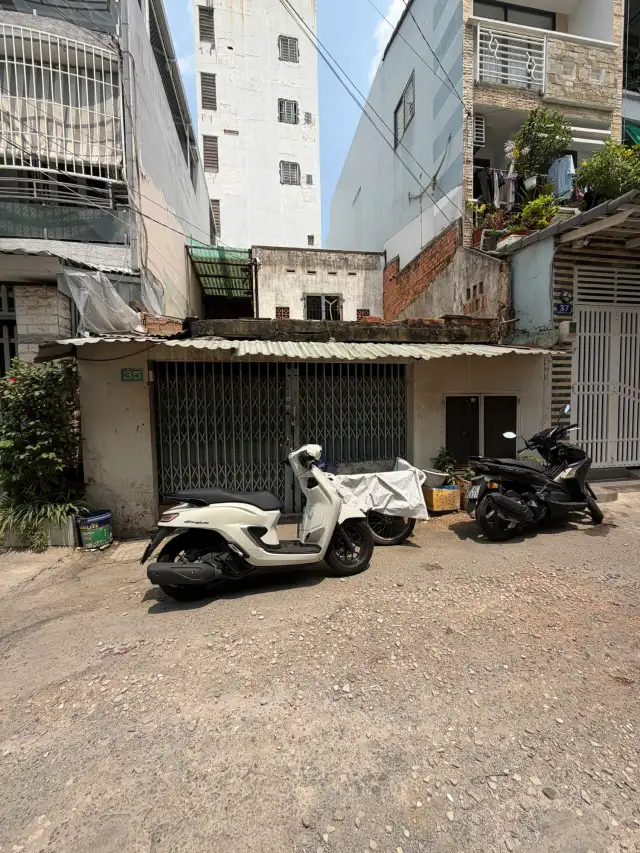Bán nhà mặt tiền đường số 9 Quận 8, TP.HCM – 2 phòng ngủ, giá 9.6 tỷ Bán nhà mặt tiền đường số 9 Quận 8, TP.HCM – 2 phòng ngủ, giá 9.6 tỷ