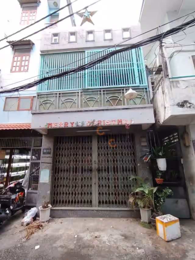 Bán nhà hẻm Lạc Long Quân Quận Tân Bình, TP.HCM – 2 phòng ngủ, giá 6.2 tỷ Bán nhà hẻm Lạc Long Quân Quận Tân Bình, TP.HCM – 2 phòng ngủ, giá 6.2 tỷ