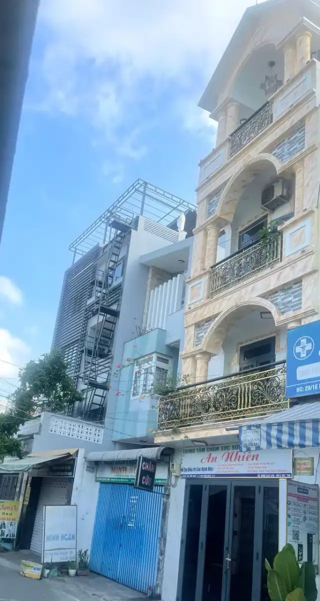 Bán nhà hẻm Tân Thới Nhất 12 Quận 12, TP.HCM – 2 phòng ngủ, giá 8.4 tỷ Bán nhà hẻm Tân Thới Nhất 12 Quận 12, TP.HCM – 2 phòng ngủ, giá 8.4 tỷ