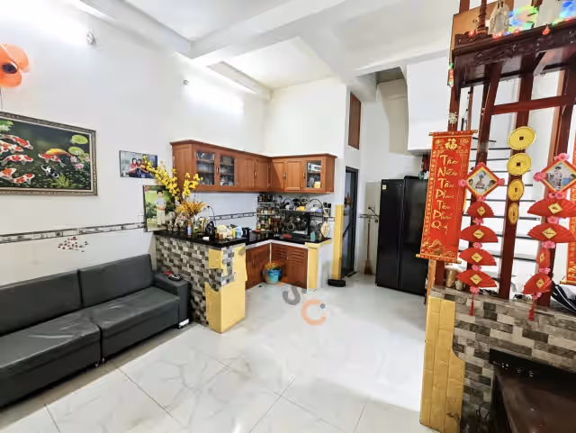 Bán nhà mặt tiền Cách mạng tháng tám Quận 10, TP.HCM – 3 phòng ngủ, giá 5.8 tỷ Bán nhà mặt tiền Cách mạng tháng tám Quận 10, TP.HCM – 3 phòng ngủ, giá 5.8 tỷ