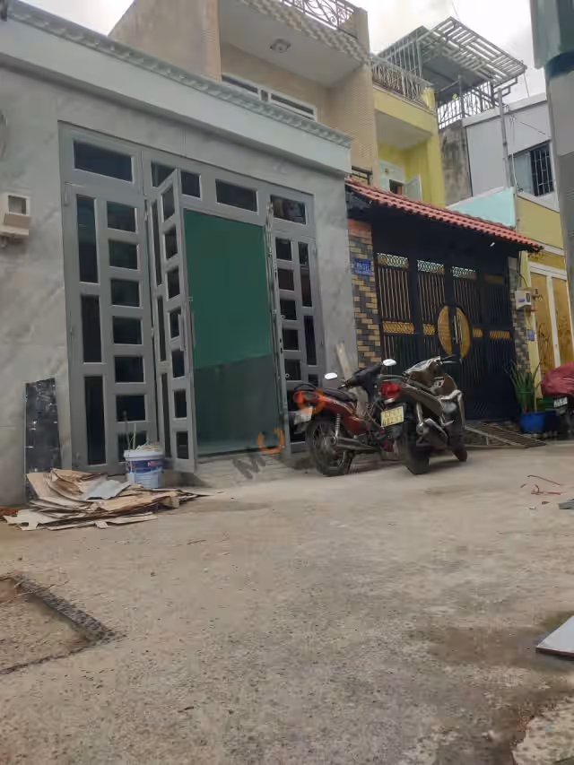 Bán nhà hẻm Đường Thới Tam Thôn 16 Huyện Hóc Môn, TP.HCM – 3 phòng ngủ, giá 3.7 tỷ