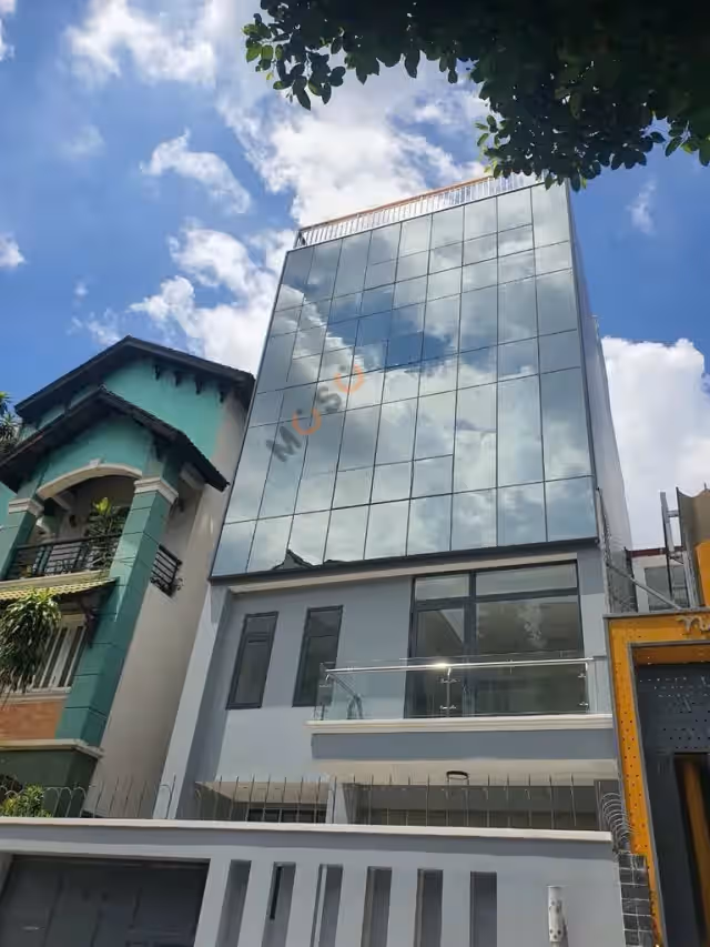Cho thuê nhà mặt tiền Đường Tân Kỳ Tân Quý Quận Tân Phú, TP.HCM – 6 phòng ngủ, giá 23 triệu