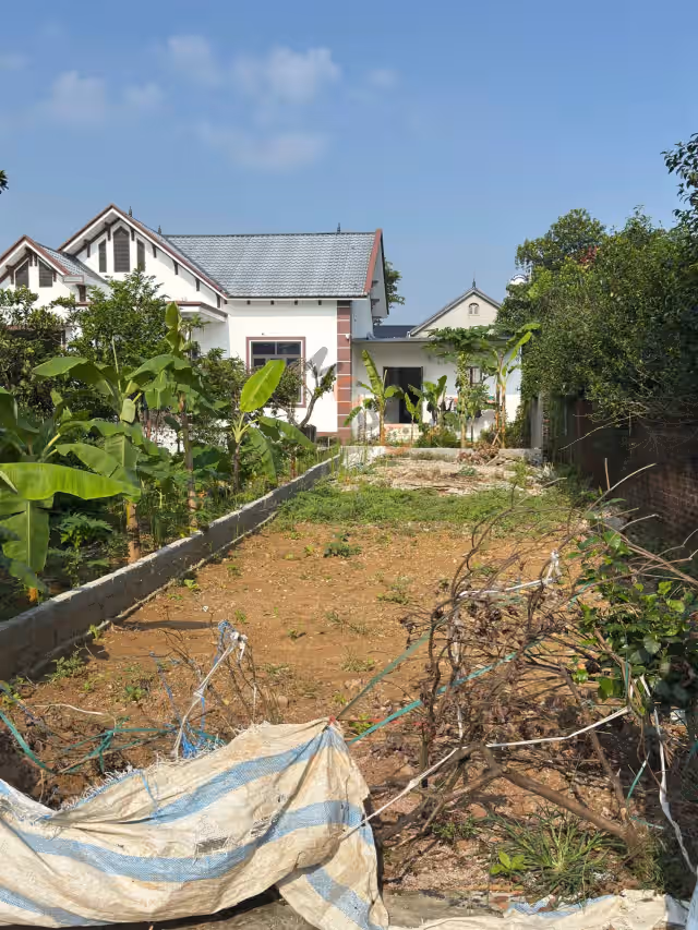 Bán đất thôn Đông Hạ Huyện Quốc Oai, TP. Hà Nội – giá 2.5 tỷ Bán đất thôn Đông Hạ Huyện Quốc Oai, TP. Hà Nội – giá 2.5 tỷ