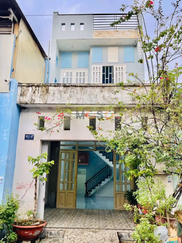 Bán nhà hẻm Đường Hương Lộ 2 Quận Bình Tân, TP.HCM – 3 phòng ngủ, giá 5.7 tỷ Bán nhà hẻm Đường Hương Lộ 2 Quận Bình Tân, TP.HCM – 3 phòng ngủ, giá 5.7 tỷ