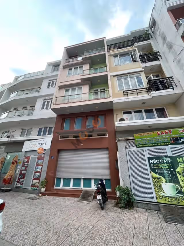 Cho thuê nhà hẻm Đường Cao Thắng Quận 3, TP.HCM – 5 phòng ngủ, giá 18 triệu