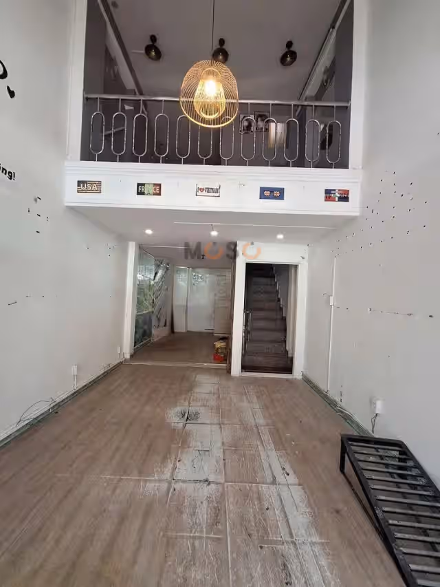 Cho thuê nhà mặt tiền lí thái tổ Quận 10, TP.HCM – 3 phòng ngủ, giá 18 triệu Cho thuê nhà mặt tiền lí thái tổ Quận 10, TP.HCM – 3 phòng ngủ, giá 18 triệu
