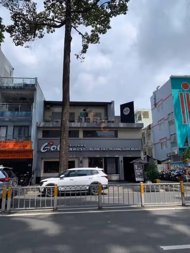 Cho thuê nhà mặt tiền Nguyễn Tri Phương Quận 10, TP.HCM – 1 phòng ngủ, giá 85 triệu