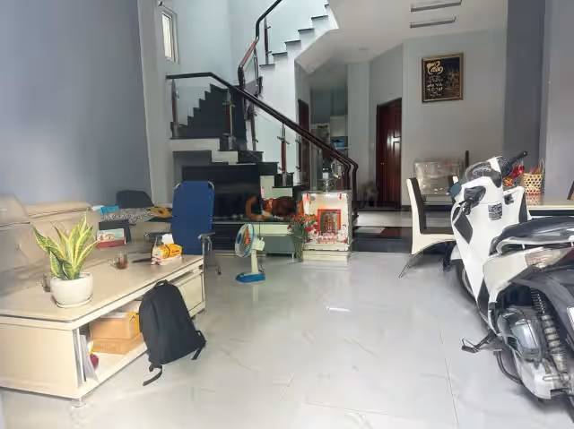 Bán nhà mặt tiền Đoàn Văn Bơ Quận 4, TP.HCM – 8 phòng ngủ, giá 23 tỷ Bán nhà mặt tiền Đoàn Văn Bơ Quận 4, TP.HCM – 8 phòng ngủ, giá 23 tỷ