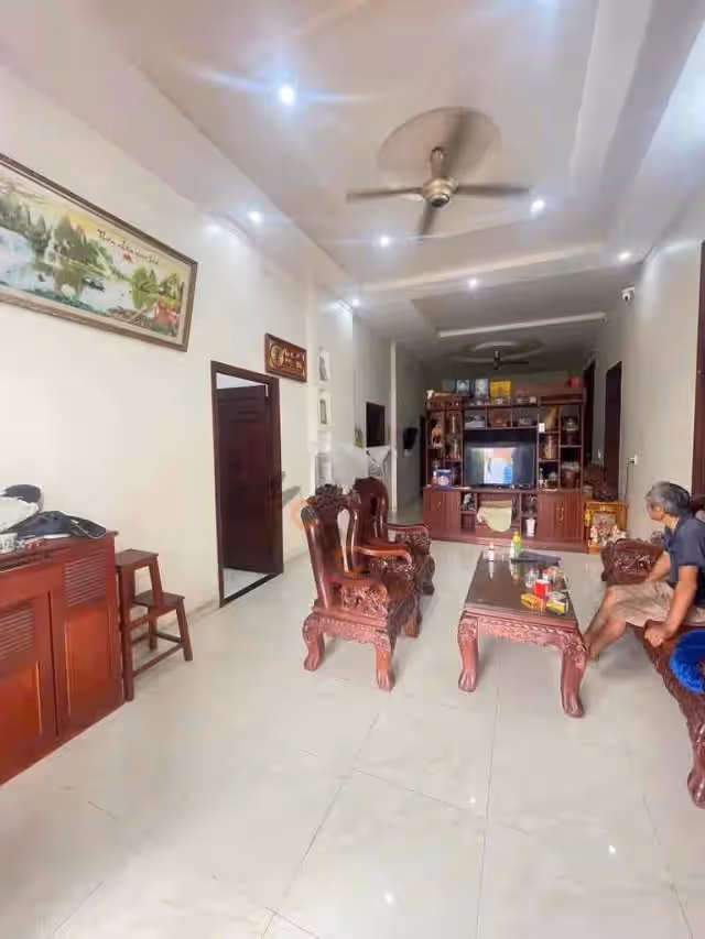 Cho thuê nhà hẻm Đồng Khởi Thành phố Biên Hòa, Đồng Nai – 3 phòng ngủ, giá 7 triệu