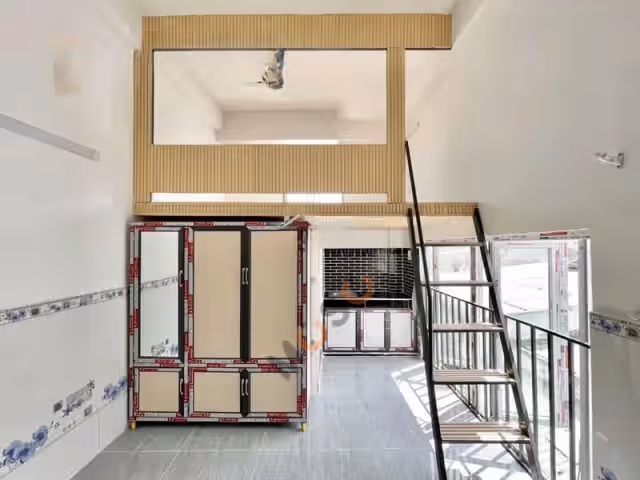 Cho thuê nhà hẻm Lạc Long Quân Quận 11, TP.HCM – giá 4 triệu Cho thuê nhà hẻm Lạc Long Quân Quận 11, TP.HCM – giá 4 triệu