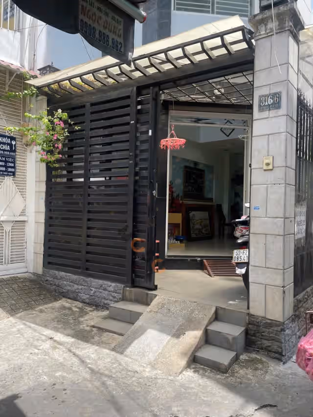 Bán nhà hẻm Lê Văn Sỹ Quận 3, TP.HCM – 5 phòng ngủ, giá 11 tỷ Bán nhà hẻm Lê Văn Sỹ Quận 3, TP.HCM – 5 phòng ngủ, giá 11 tỷ