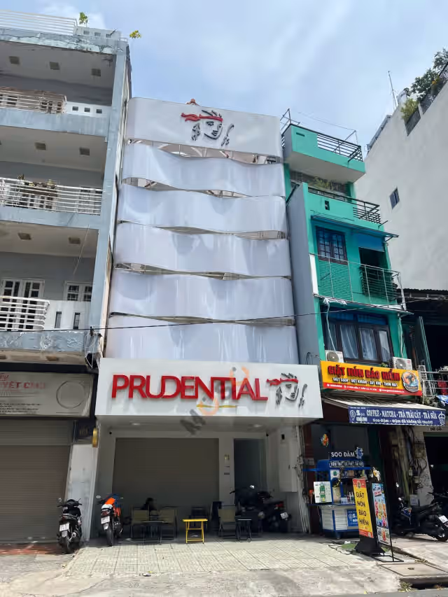 Cho thuê nhà mặt tiền Vinh Viễn Quận 10, TP.HCM – 1 phòng ngủ, giá 60 triệu Cho thuê nhà mặt tiền Vinh Viễn Quận 10, TP.HCM – 1 phòng ngủ, giá 60 triệu