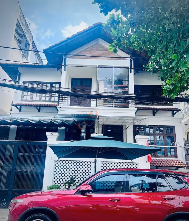Cho thuê nhà hẻm Hoàng Dư Khương Quận 10, TP.HCM – 5 phòng ngủ, giá 20 triệu Cho thuê nhà hẻm Hoàng Dư Khương Quận 10, TP.HCM – 5 phòng ngủ, giá 20 triệu