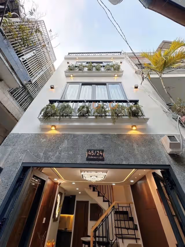 Cho thuê nhà hẻm Đường Trần Huy Liệu Quận Phú Nhuận, TP.HCM – 5 phòng ngủ, giá 30 triệu Cho thuê nhà hẻm Đường Trần Huy Liệu Quận Phú Nhuận, TP.HCM – 5 phòng ngủ, giá 30 triệu